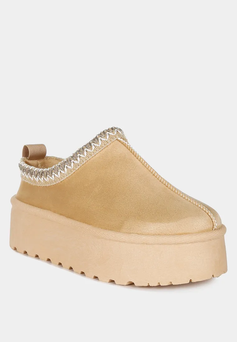 Jesters Embroidered Platform Classic Slip-On