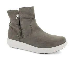 Women's Strive Footwear | Whitby Bootie | Pale Khaki